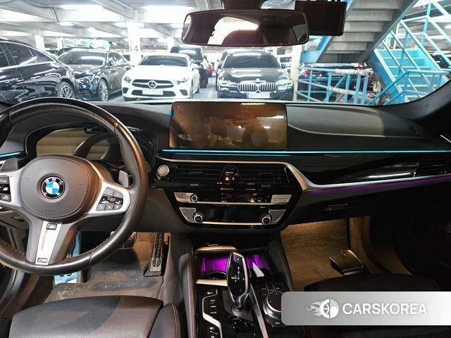 BMW 5 Series (G30) id 3852439 из Кореи 13