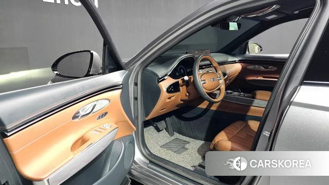 Genesis GV70 id 4572950 из Кореи 32