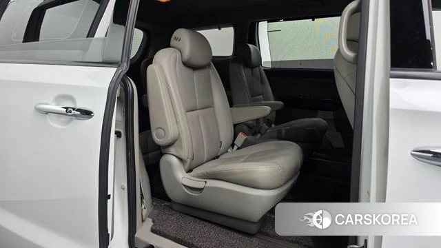 Kia The New Carnival id 4417131 из Кореи 33