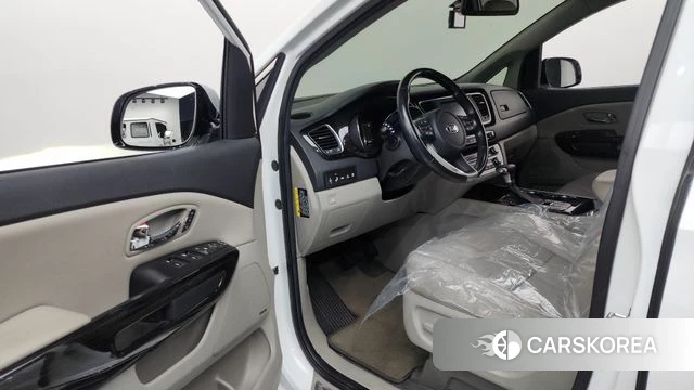 Kia The New Carnival id 4918636 из Кореи 32