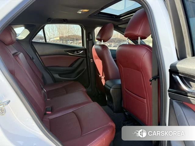 Mazda CX-4 id 4353559 из Китая 28