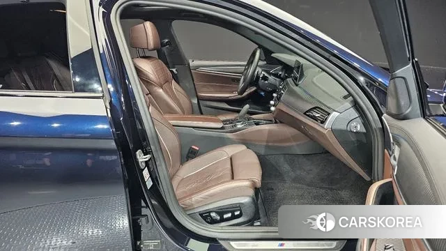 BMW 5 Series (G30) id 3060540 из Кореи 20