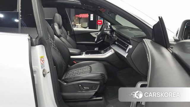 Audi Q8 (4M) id 4835982 из Кореи 36