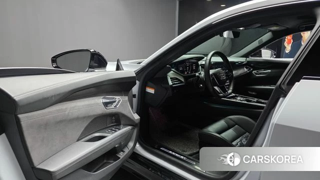 Audi e-Tron GT id 4344063 из Кореи 35