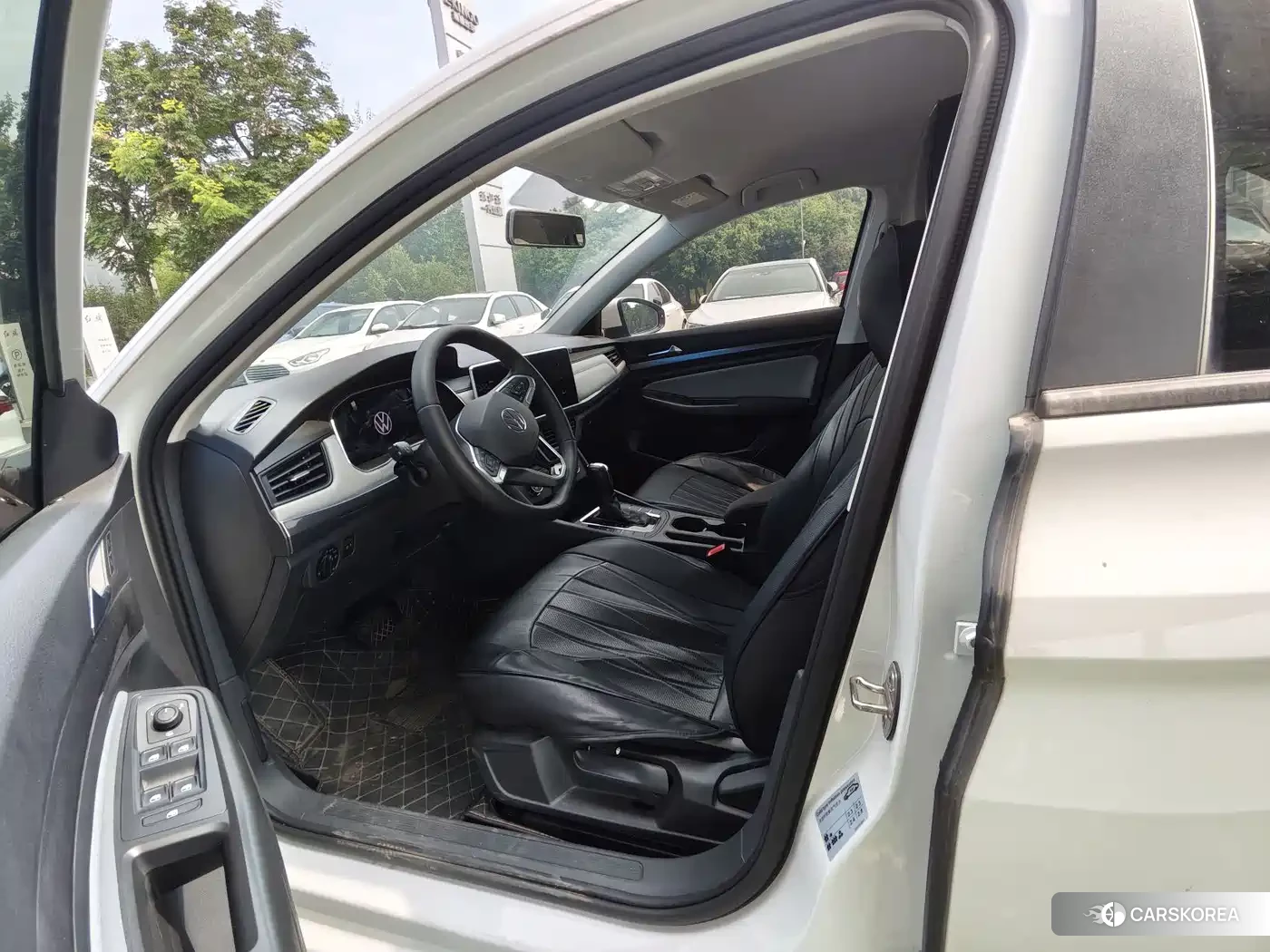 Volkswagen Bora id 4577479 из Китая 20