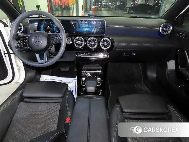 Mercedes-Benz A-Class W177 id 3635955 из Кореи 18