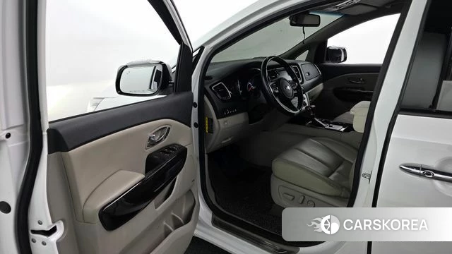 Kia The New Carnival id 4610508 из Кореи 20