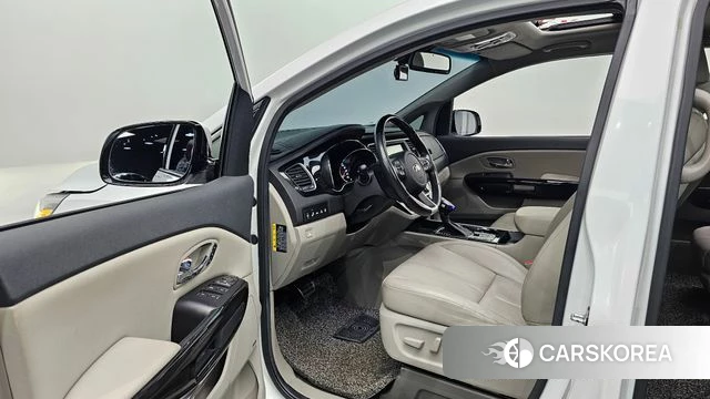 Kia The New Carnival id 4197104 из Кореи 20