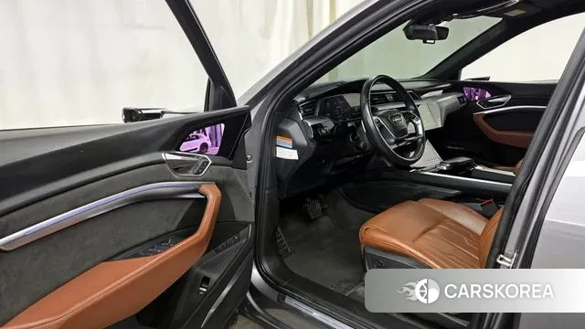 Audi e-Tron id 3681002 из Кореи 20