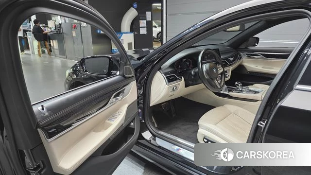 BMW 7 Series (G11) id 4542724 из Кореи 31