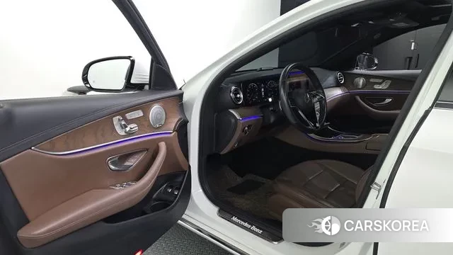 Mercedes-Benz E-Class W213 id 3736074 из Кореи 20