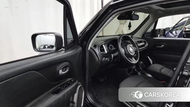 Jeep Renegade id 2979379 из Кореи 20