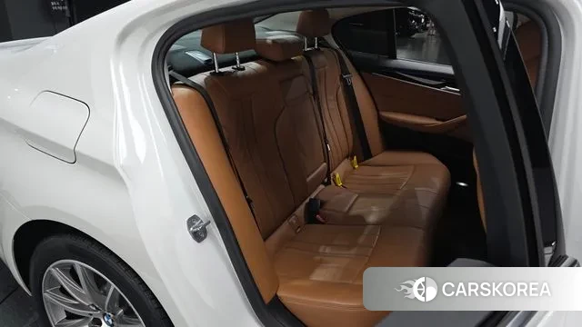 BMW 5 Series (G30) id 3444987 из Кореи 20