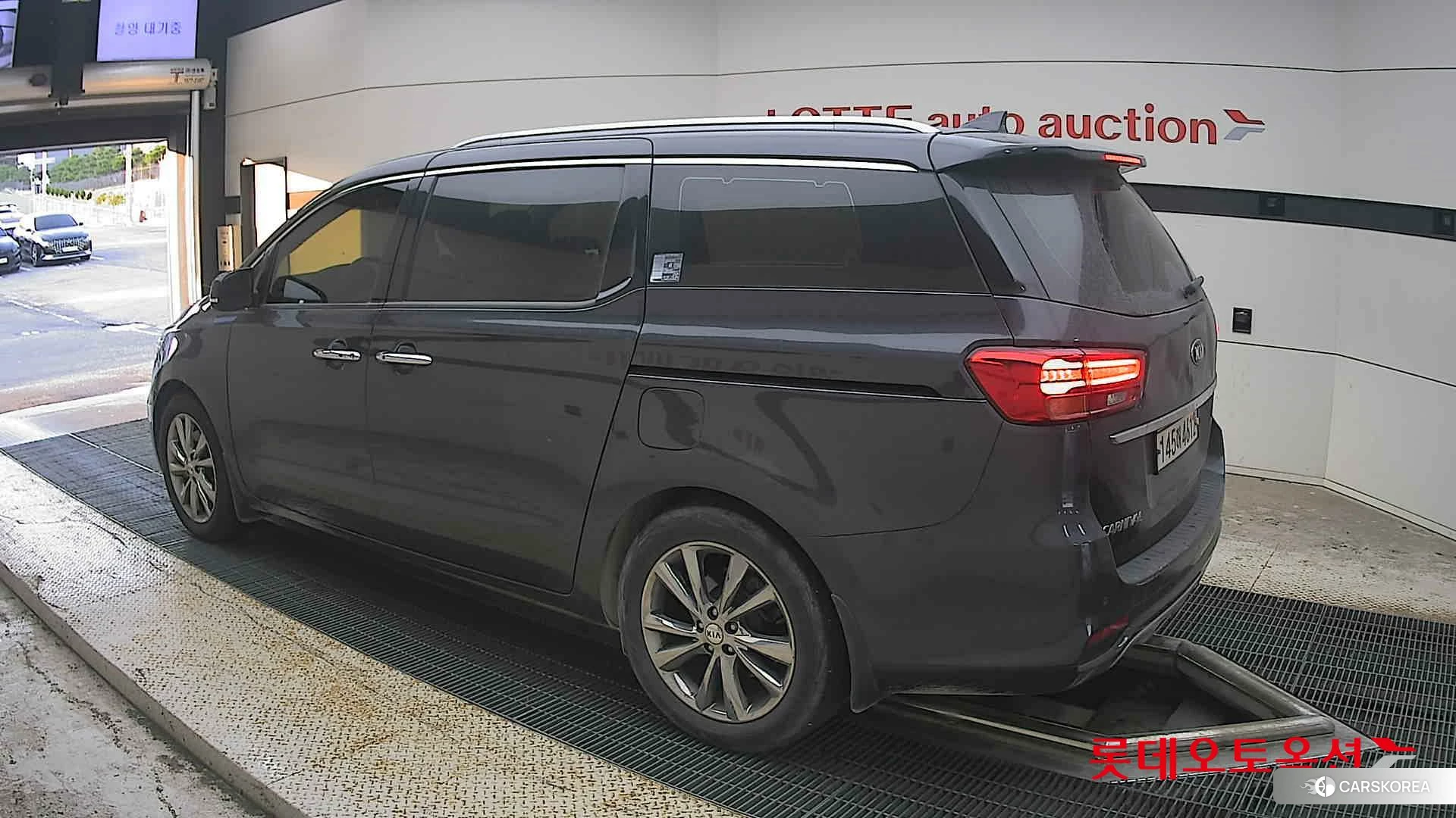 Kia Carnival id 4909241 из Кореи 36