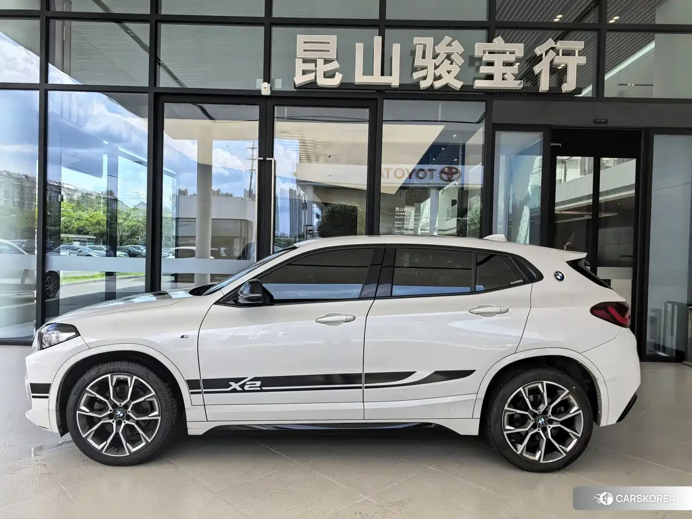 BMW X2 id 4606913 из Китая 13