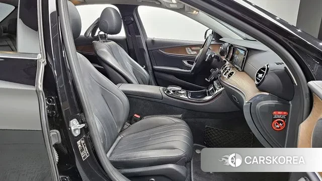 Mercedes-Benz E-Class W213 id 3687619 из Кореи 20