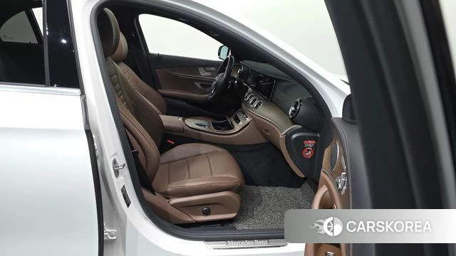 Mercedes-Benz E-Class W213 id 4745906 из Кореи 34
