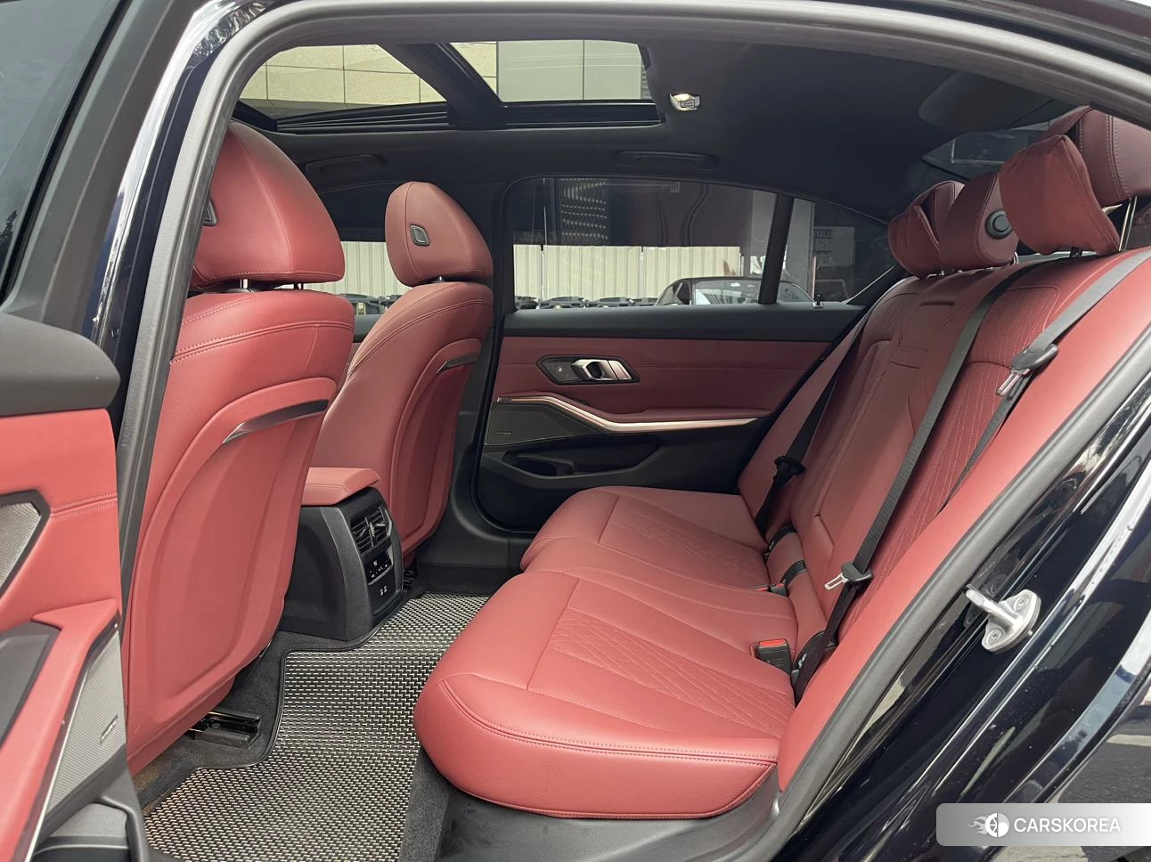 BMW 3 series id 4440751 из Китая 19