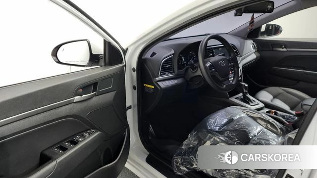 Hyundai Avante AD id 4020632 из Кореи 20