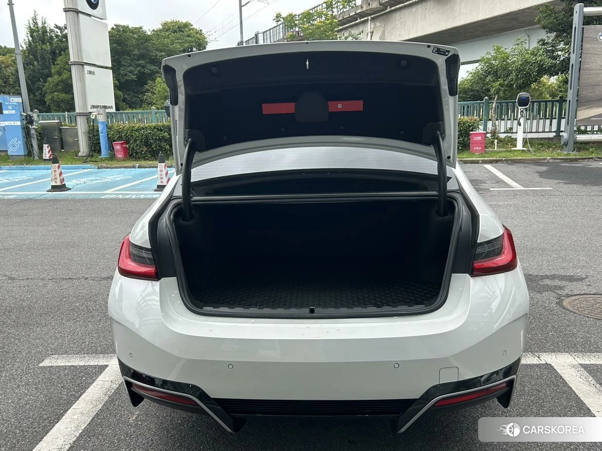 BMW i3 id 4462098 из Китая 14