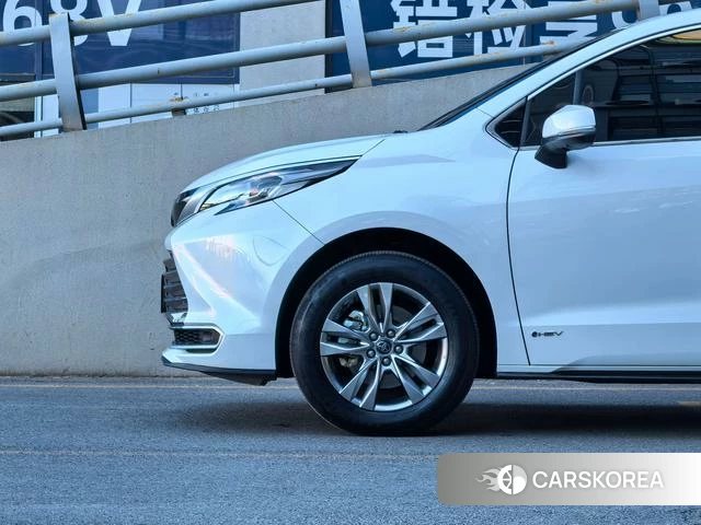 Toyota Saina id 3908563 из Китая 16