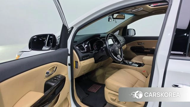 Kia The New Carnival id 4751300 из Кореи 20