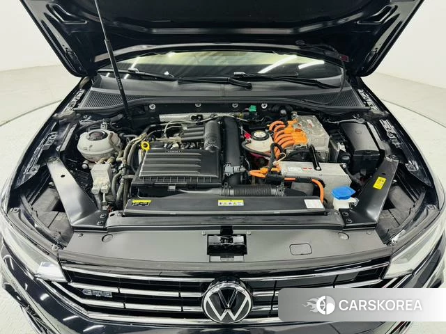 Volkswagen Magotan PHEV id 4271306 из Китая 33