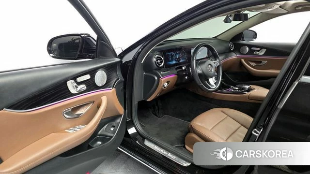 Mercedes-Benz E-Class W213 id 3917509 из Кореи 20