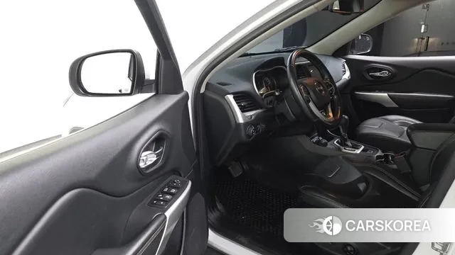 Jeep Cherokee (KL) id 3249259 из Кореи 20