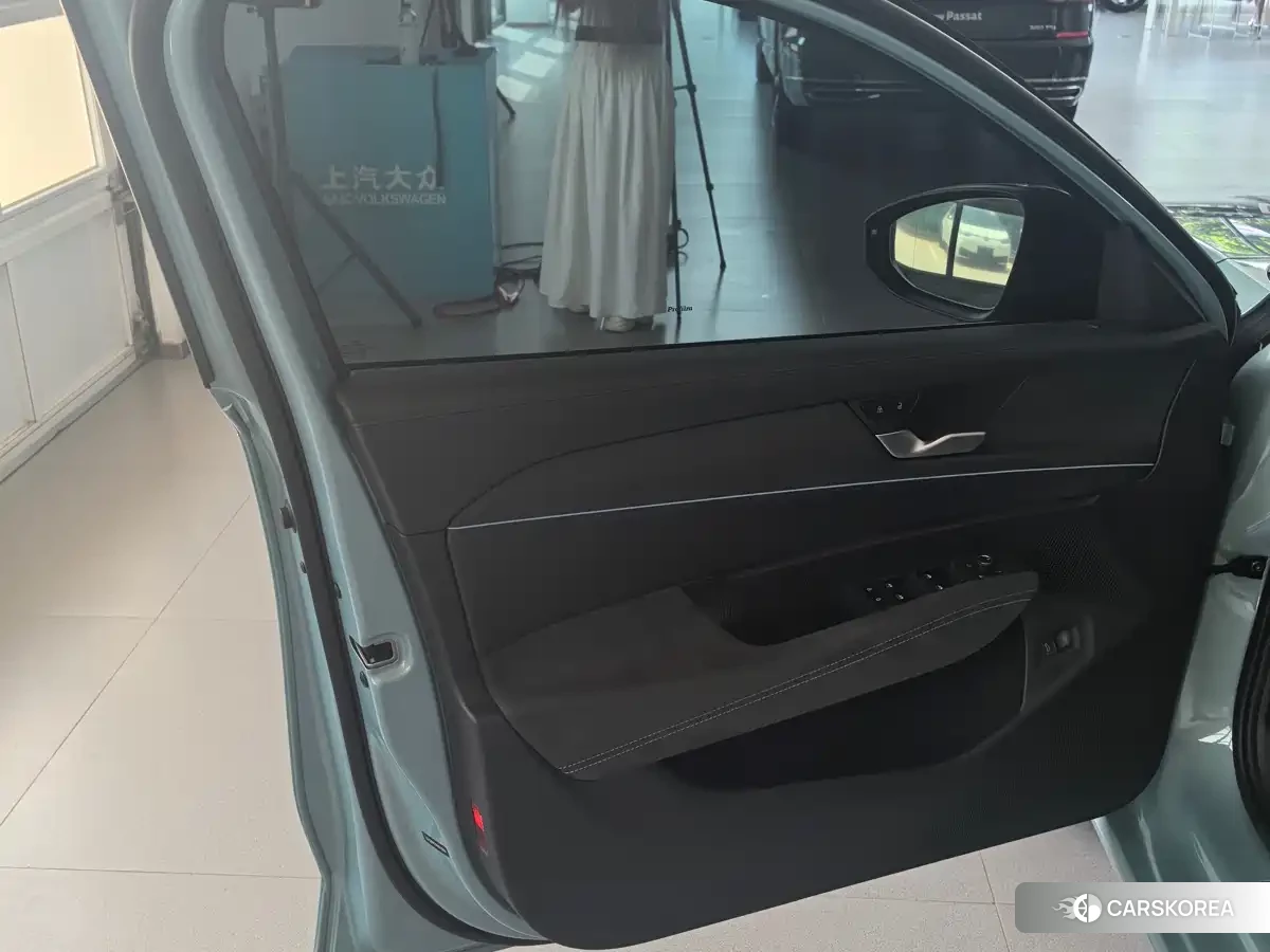 Volkswagen Passat id 4546246 из Китая 17