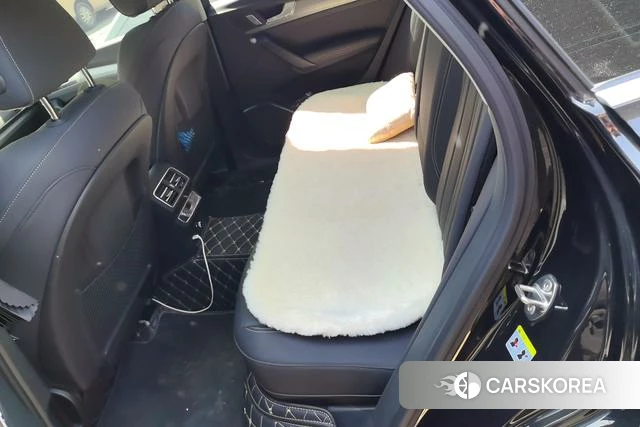 Audi Q5L id 4328996 из Китая 17