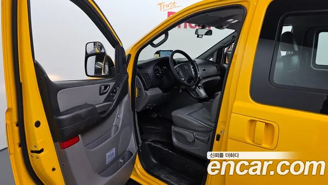 Hyundai The New Grand Starex id 2495419 из Кореи 20