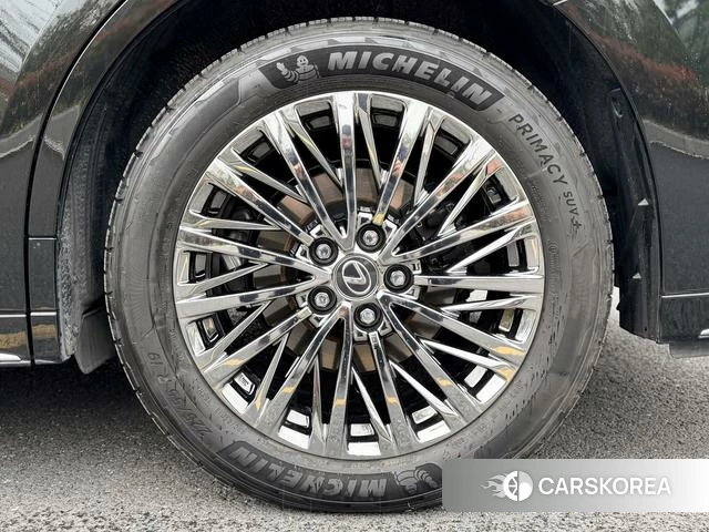 Lexus LM id 4259686 из Китая 26