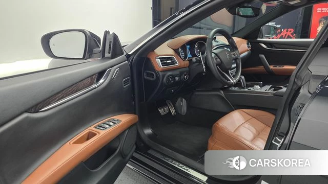 Maserati Ghibli id 4595184 из Кореи 20