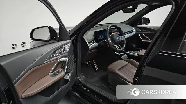 BMW iX1 (U11) id 4201077 из Кореи 33