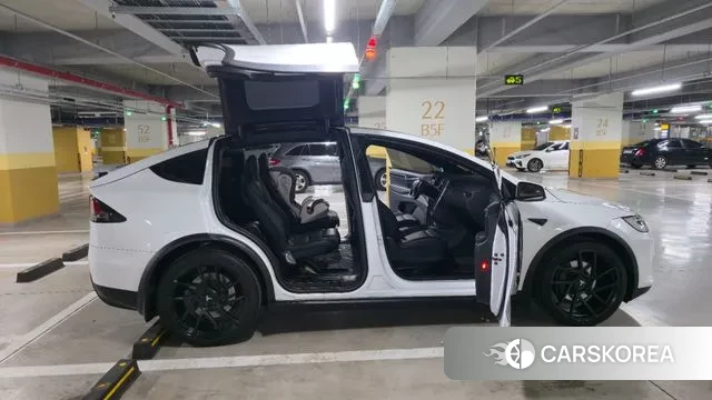 Tesla Model X id 3519976 из Кореи 20