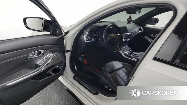 BMW 3 Series (G20) id 3878643 из Кореи 20