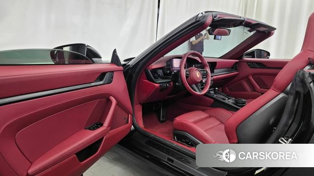 Porsche 911(992) id 4649558 из Кореи 30