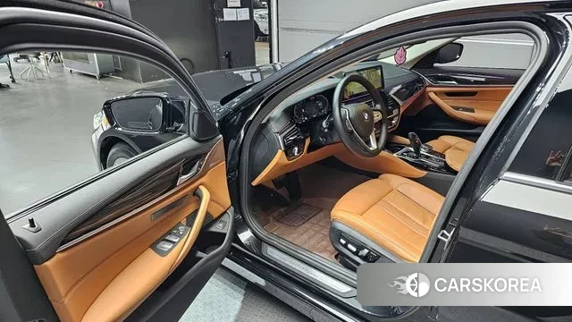 BMW 5 Series (G30) id 3735106 из Кореи 20