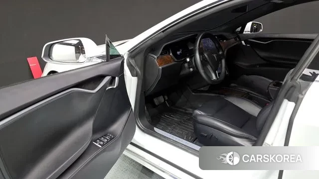 Tesla Model S id 3329696 из Кореи 20