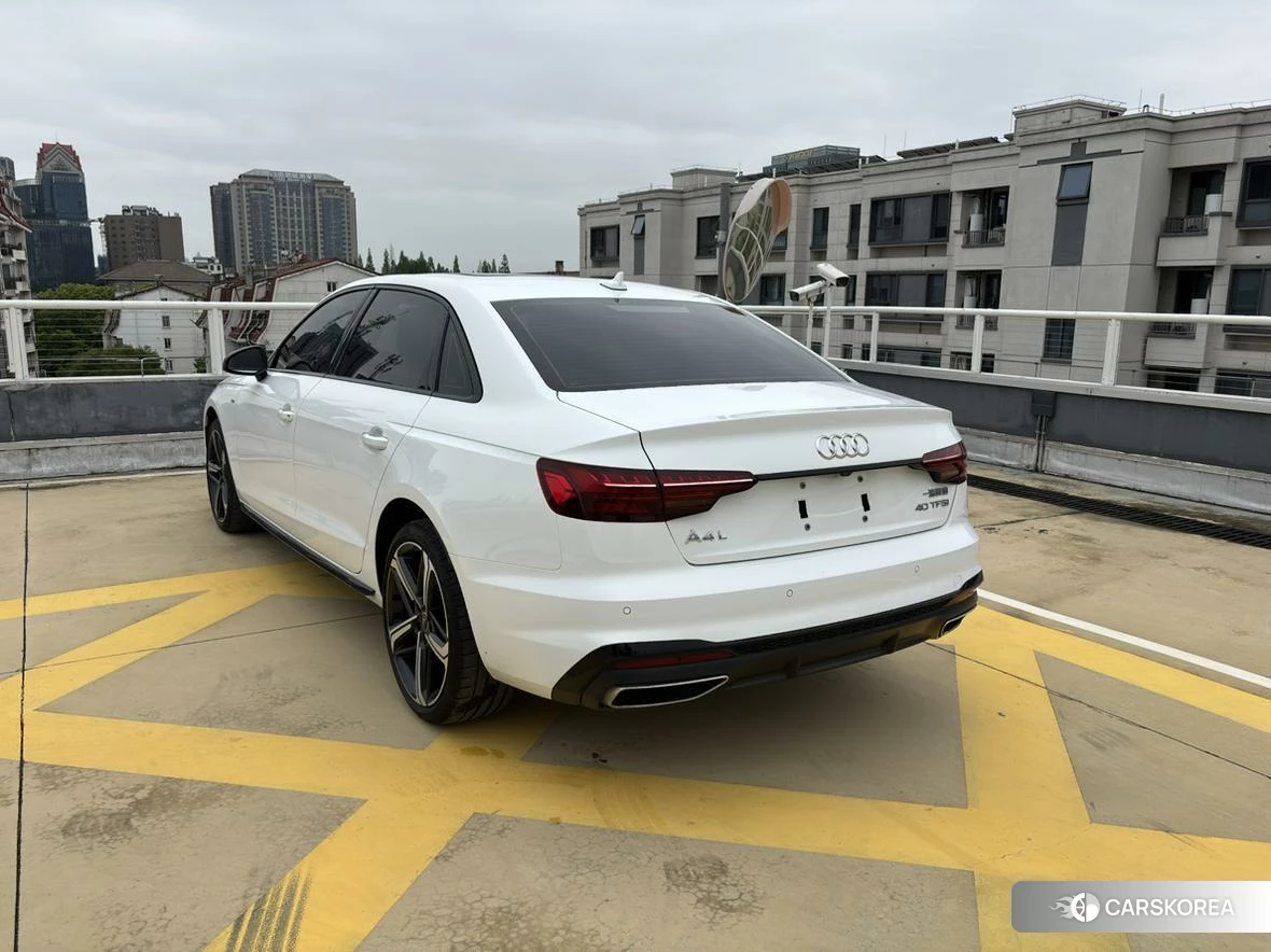 Audi A4L id 4473792 из Китая 16