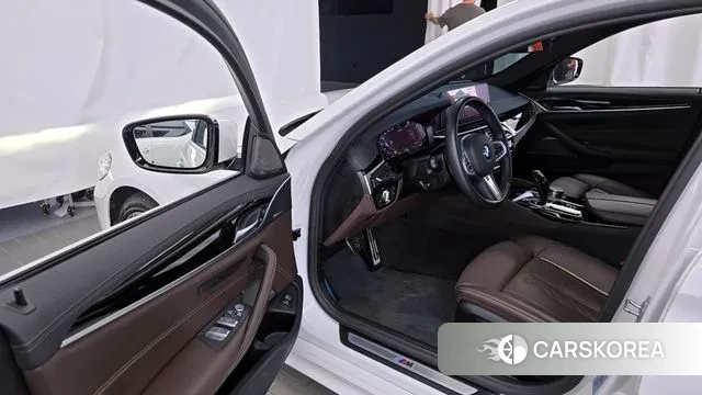 BMW 5 Series (G30) id 3012103 из Кореи 20