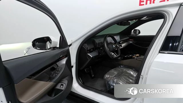 BMW 5 Series (G60) id 3902980 из Кореи 20