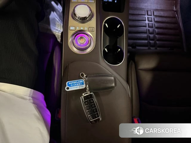 Genesis GV70 id 4636510 из Кореи 20