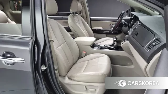 Kia The New Carnival id 3324825 из Кореи 20