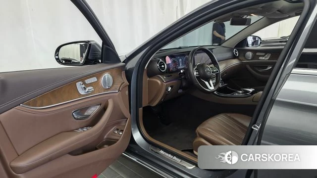 Mercedes-Benz E-Class W213 id 4447007 из Кореи 36