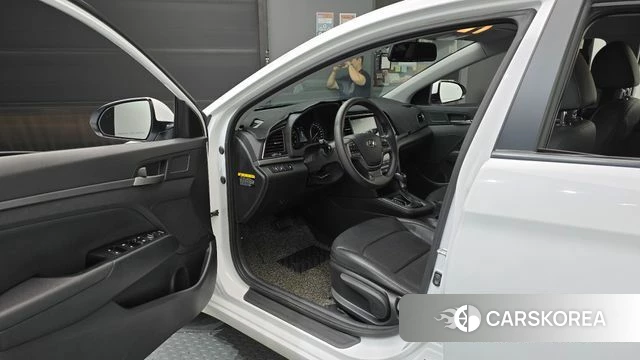 Hyundai Avante AD id 4459524 из Кореи 30