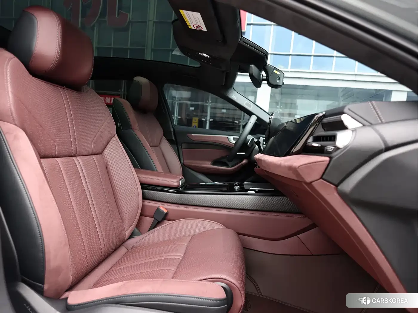 Audi A6L id 4589375 из Китая 20