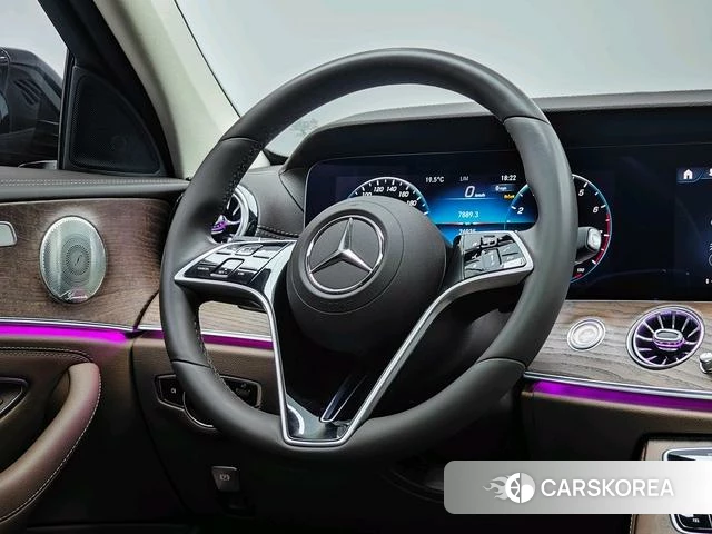 Mercedes-Benz E-class id 4265416 из Китая 20