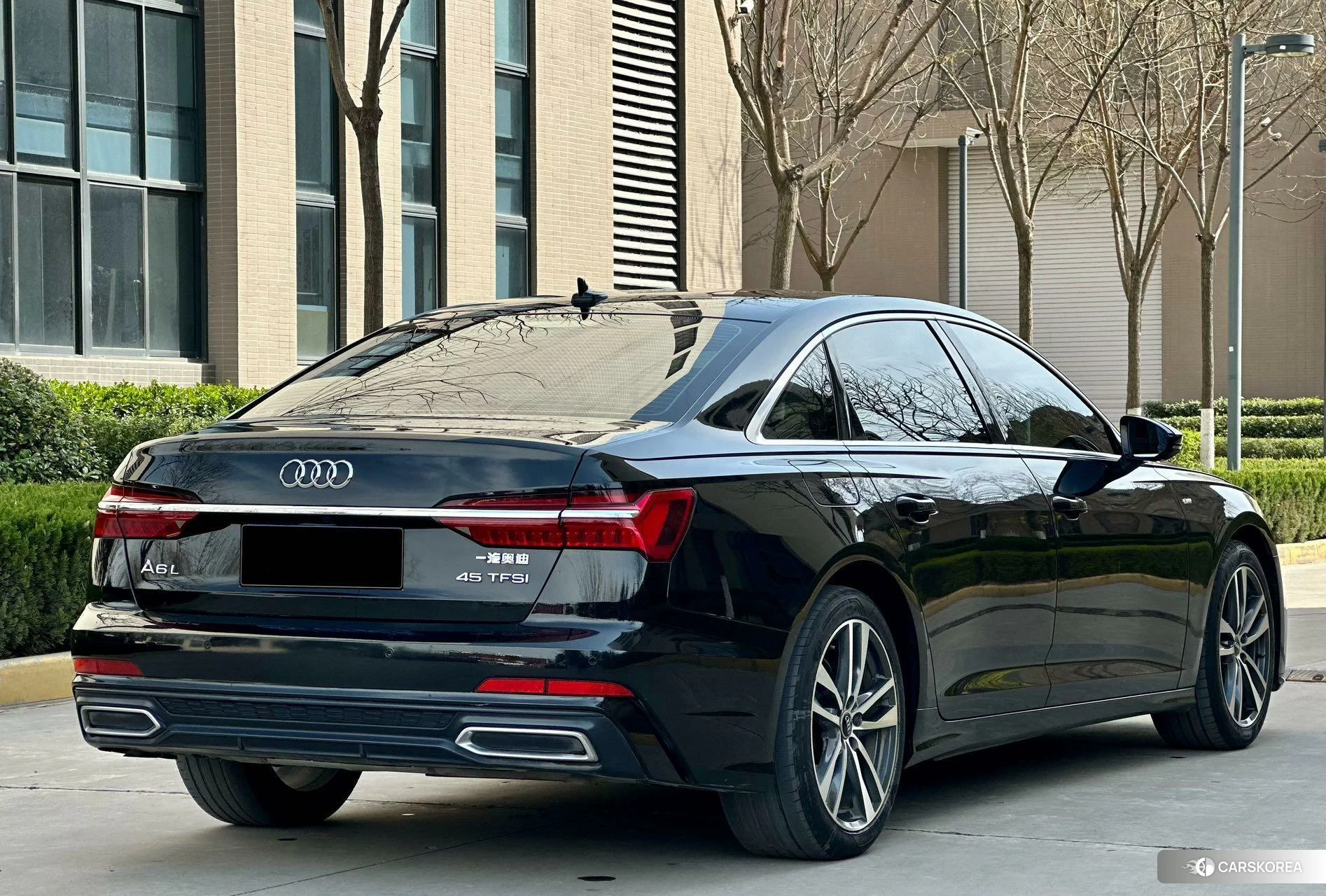 Audi A6L id 4455147 из Китая 12